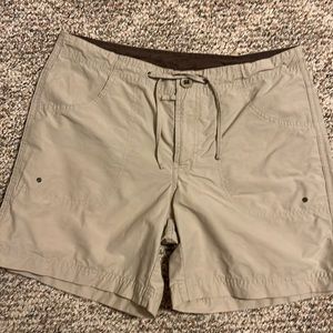 Columbia Khaki’s Small Perfect condition!